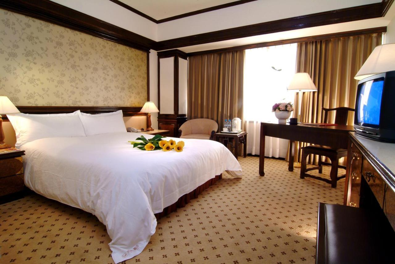 King'S Town Hotel Гаосюн Екстер'єр фото
