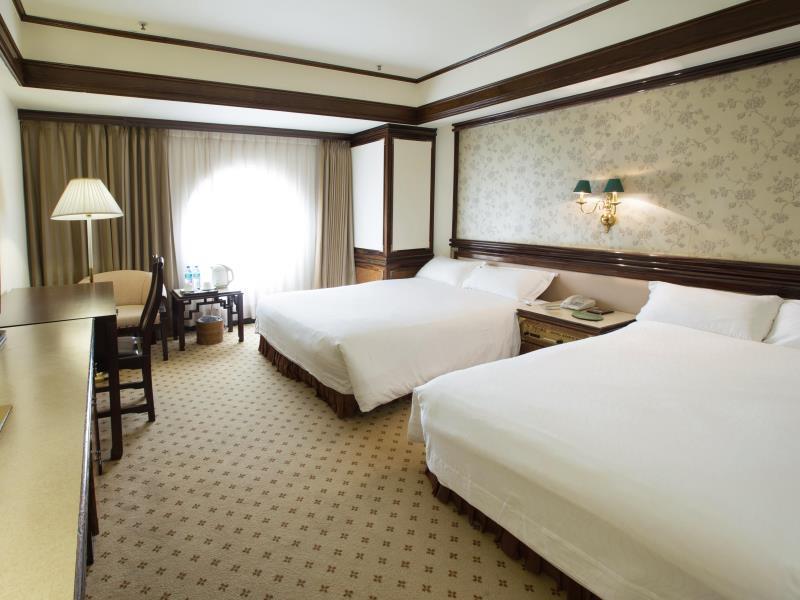 King'S Town Hotel Гаосюн Екстер'єр фото